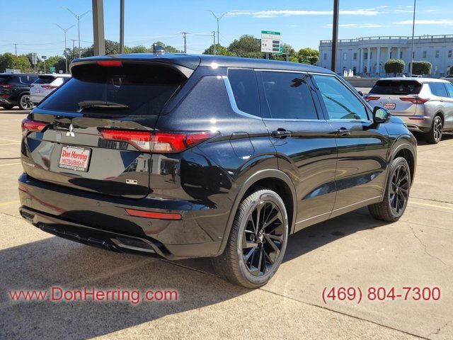 2024 Mitsubishi Outlander SE Black Edition w/Pano Roof