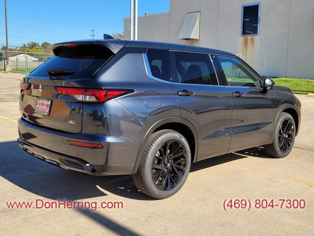 2024 Mitsubishi Outlander SE Black Edition w/Pano Roof