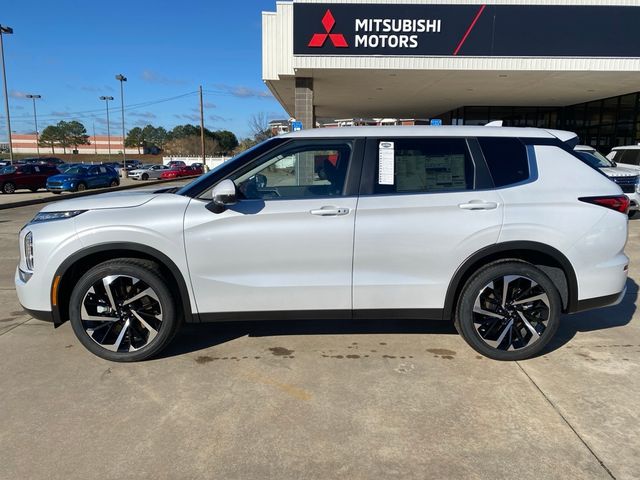 2024 Mitsubishi Outlander 