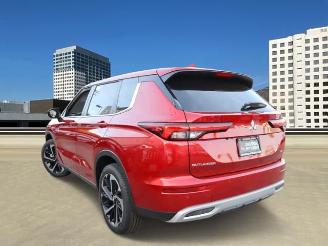 2024 Mitsubishi Outlander SE