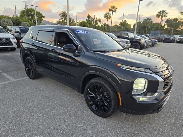 2024 Mitsubishi Outlander SE Black Edition