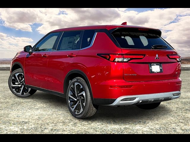 2024 Mitsubishi Outlander 