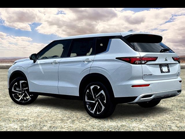 2024 Mitsubishi Outlander 