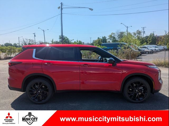 2024 Mitsubishi Outlander SE Black Edition w/Pano Roof