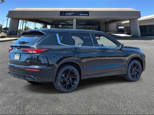 2024 Mitsubishi Outlander SE Black Edition w/Pano Roof