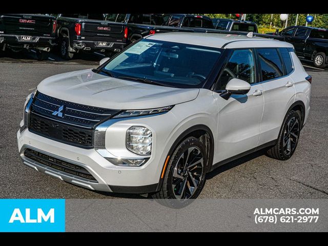 2024 Mitsubishi Outlander SE