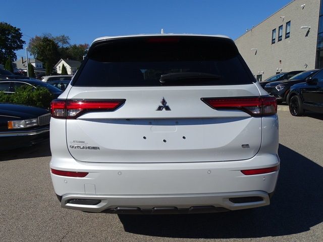 2024 Mitsubishi Outlander 