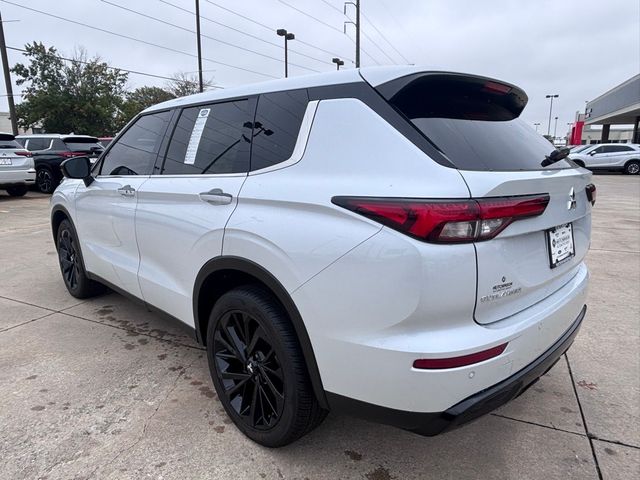 2024 Mitsubishi Outlander SE Black Edition