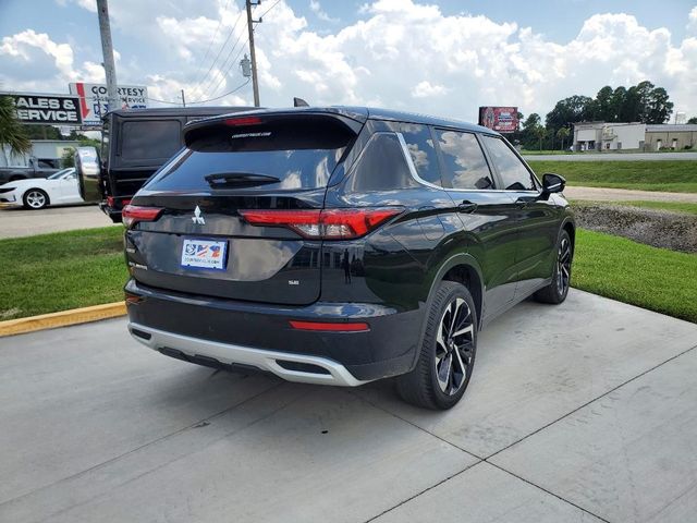 2024 Mitsubishi Outlander SE