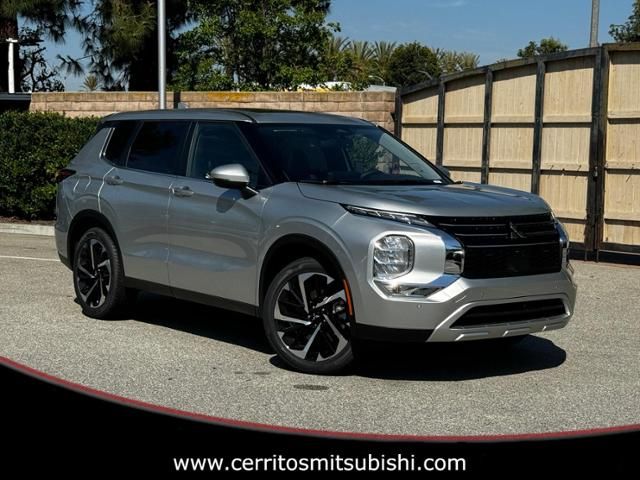 2024 Mitsubishi Outlander 