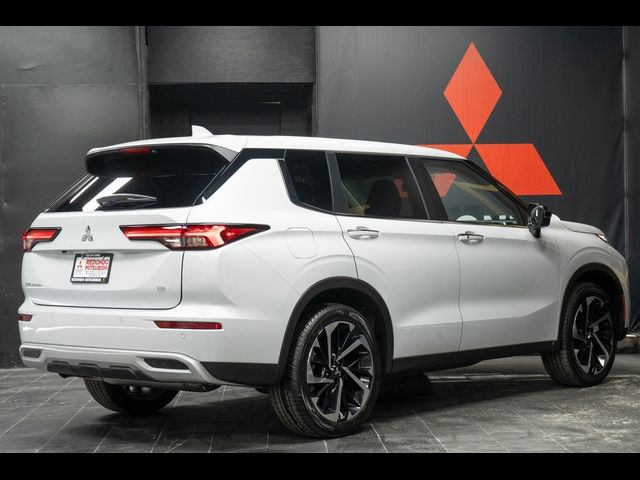 2024 Mitsubishi Outlander 