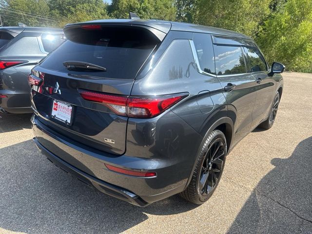 2024 Mitsubishi Outlander SE Black Edition