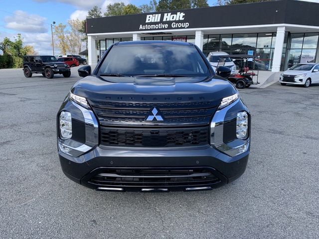 2024 Mitsubishi Outlander SE Black Edition w/Pano Roof