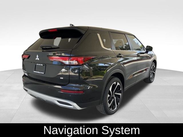 2024 Mitsubishi Outlander SE Black Edition w/Pano Roof