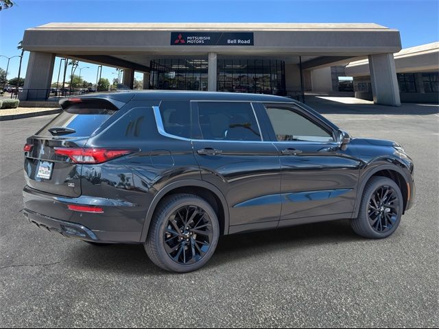 2024 Mitsubishi Outlander SE Black Edition w/Pano Roof