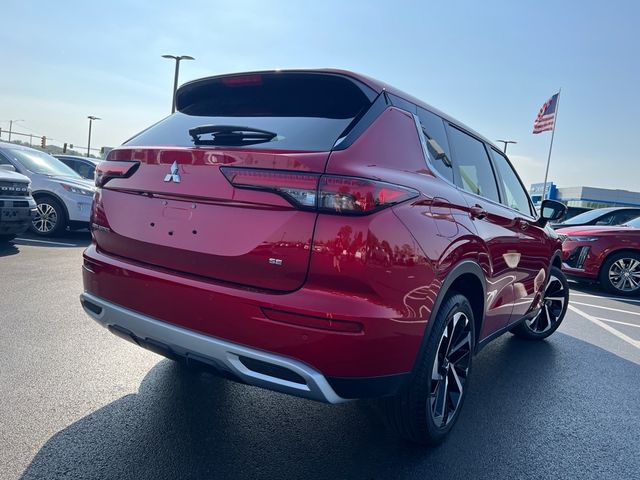 2024 Mitsubishi Outlander SE