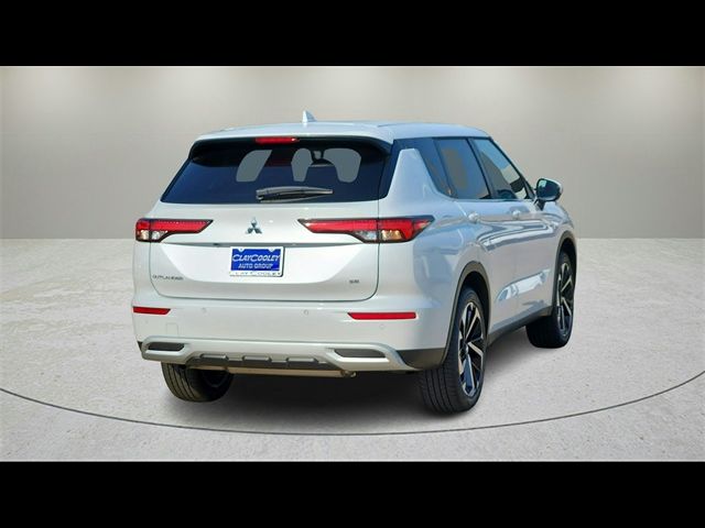 2024 Mitsubishi Outlander SE