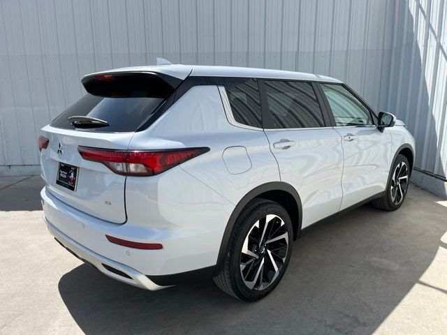 2024 Mitsubishi Outlander 