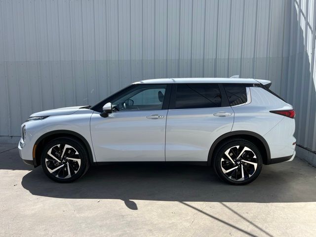 2024 Mitsubishi Outlander 