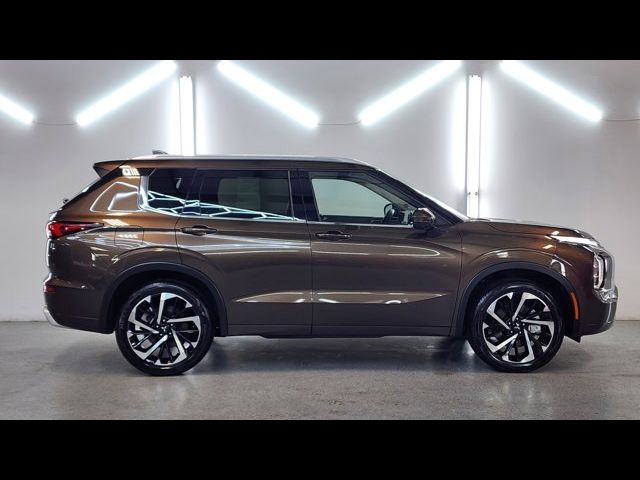 2024 Mitsubishi Outlander SEL