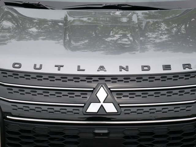 2024 Mitsubishi Outlander 