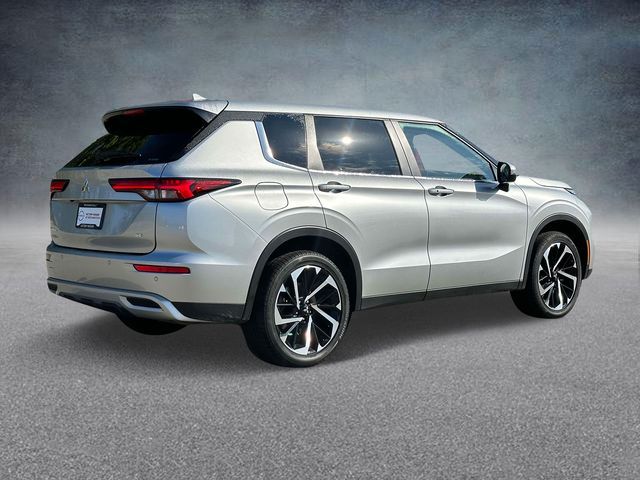 2024 Mitsubishi Outlander 