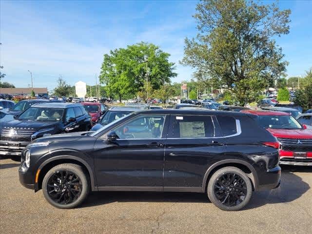 2024 Mitsubishi Outlander SE Black Edition