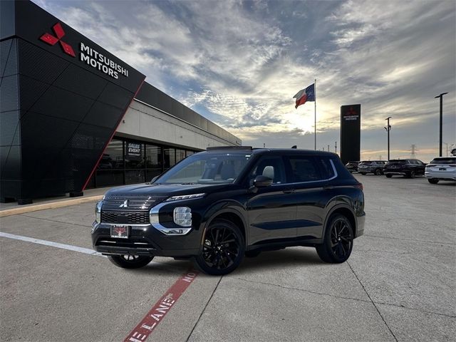 2024 Mitsubishi Outlander SE Black Edition w/Pano Roof