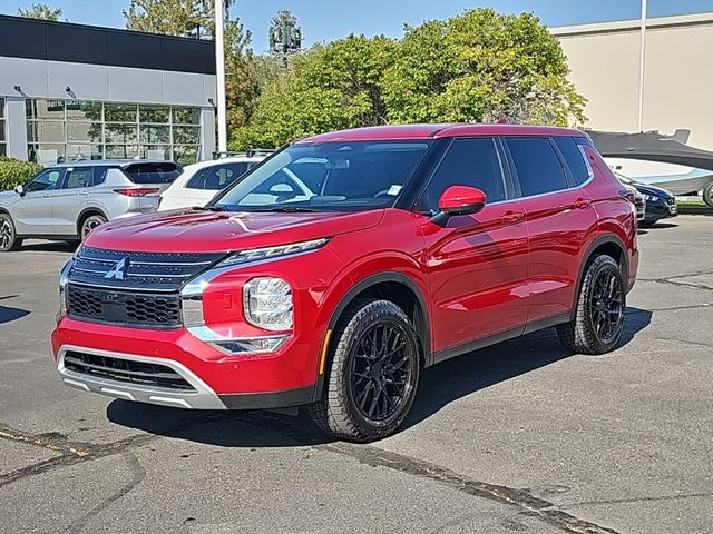 2024 Mitsubishi Outlander SE