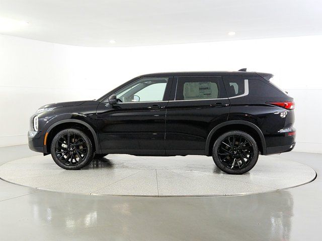 2024 Mitsubishi Outlander SE Black Edition