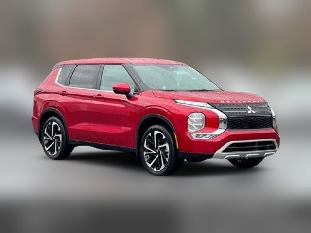 2024 Mitsubishi Outlander 