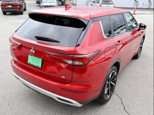 2024 Mitsubishi Outlander SE