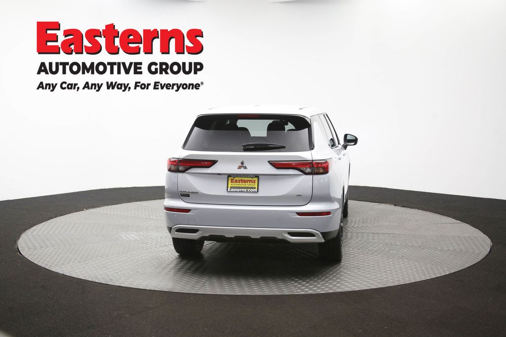 2024 Mitsubishi Outlander 29
