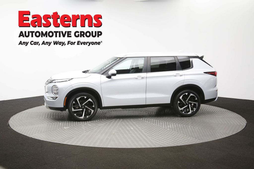 2024 Mitsubishi Outlander 36