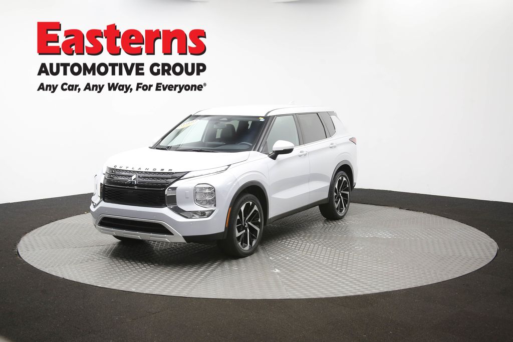 2024 Mitsubishi Outlander 7