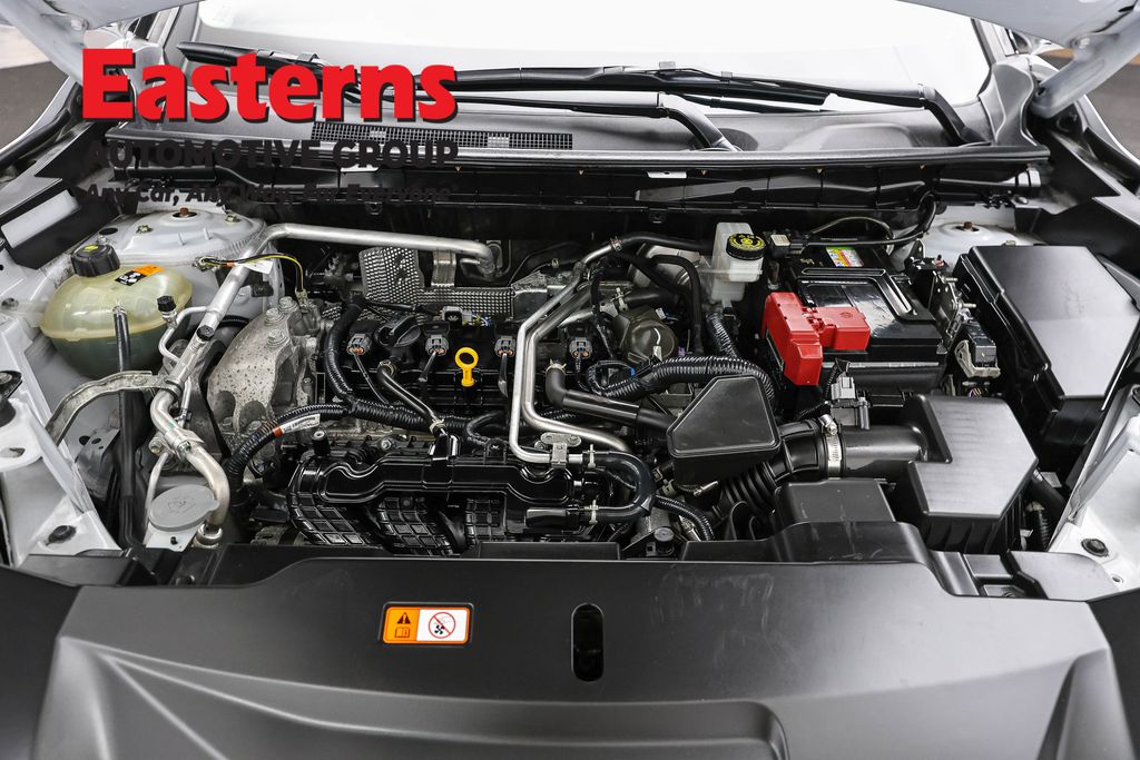 2024 Mitsubishi Outlander 38