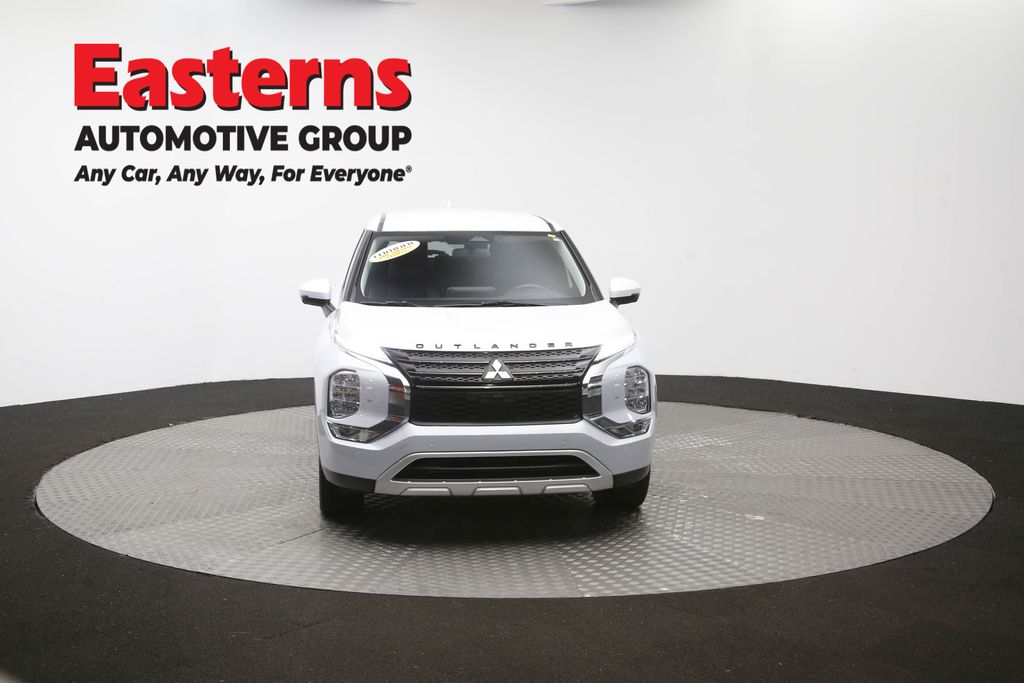 2024 Mitsubishi Outlander 8