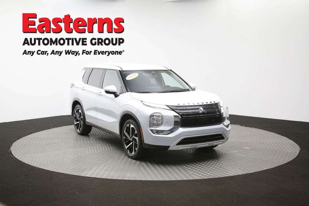 2024 Mitsubishi Outlander 13