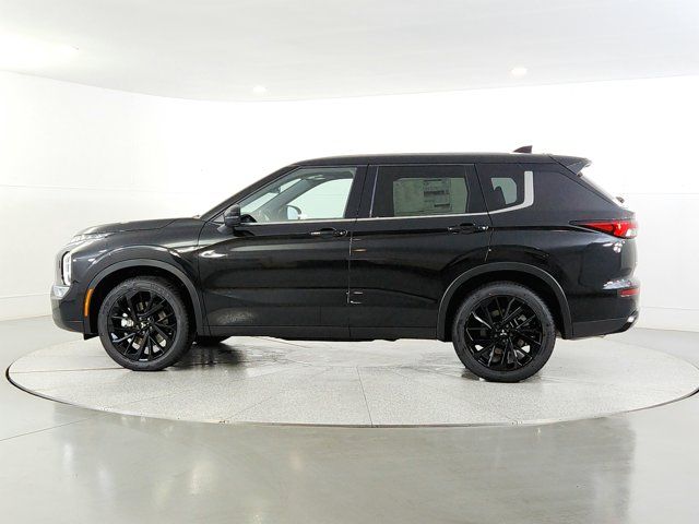 2024 Mitsubishi Outlander SE Black Edition