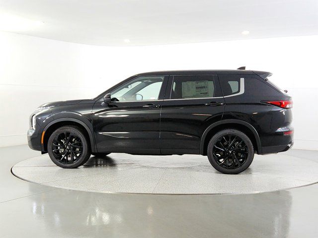 2024 Mitsubishi Outlander SE Black Edition