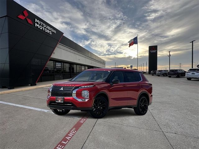 2024 Mitsubishi Outlander SE Black Edition w/Pano Roof