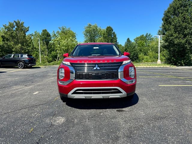 2024 Mitsubishi Outlander 