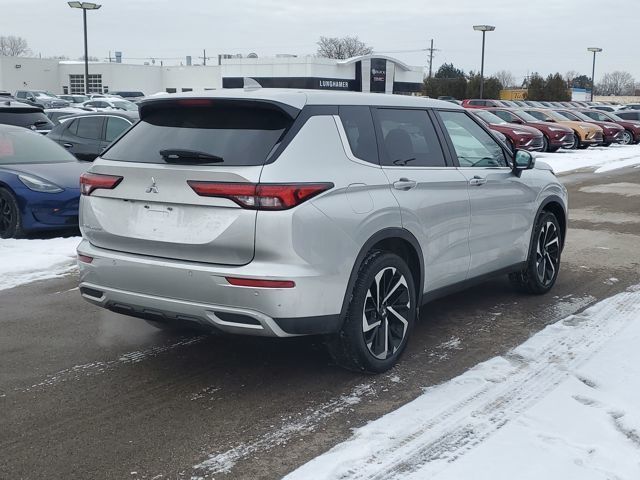 2024 Mitsubishi Outlander SE