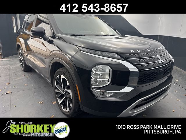 2024 Mitsubishi Outlander SE