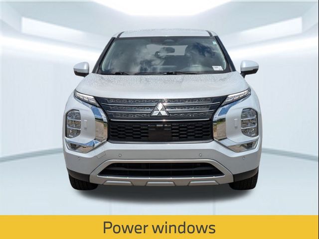 2024 Mitsubishi Outlander SE Black Edition w/Pano Roof