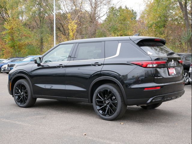 2024 Mitsubishi Outlander SE Black Edition