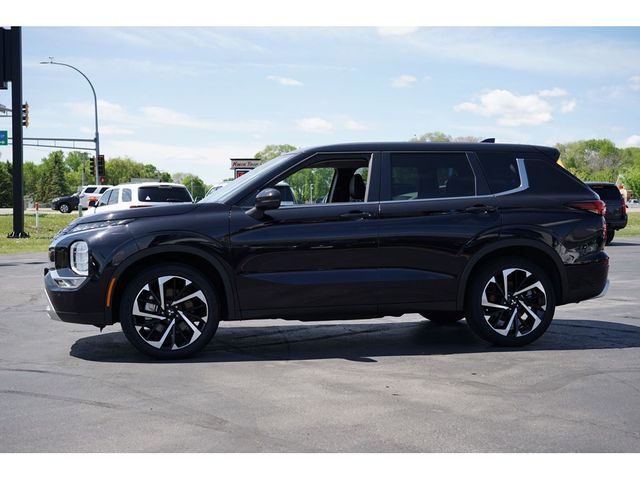 2024 Mitsubishi Outlander SE Black Edition
