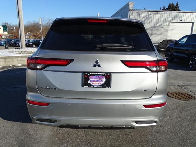 2024 Mitsubishi Outlander SEL