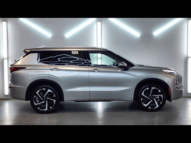 2024 Mitsubishi Outlander SEL