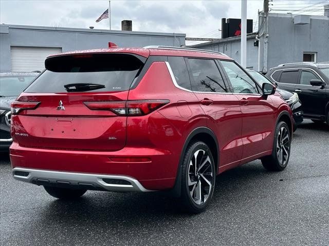 2024 Mitsubishi Outlander 